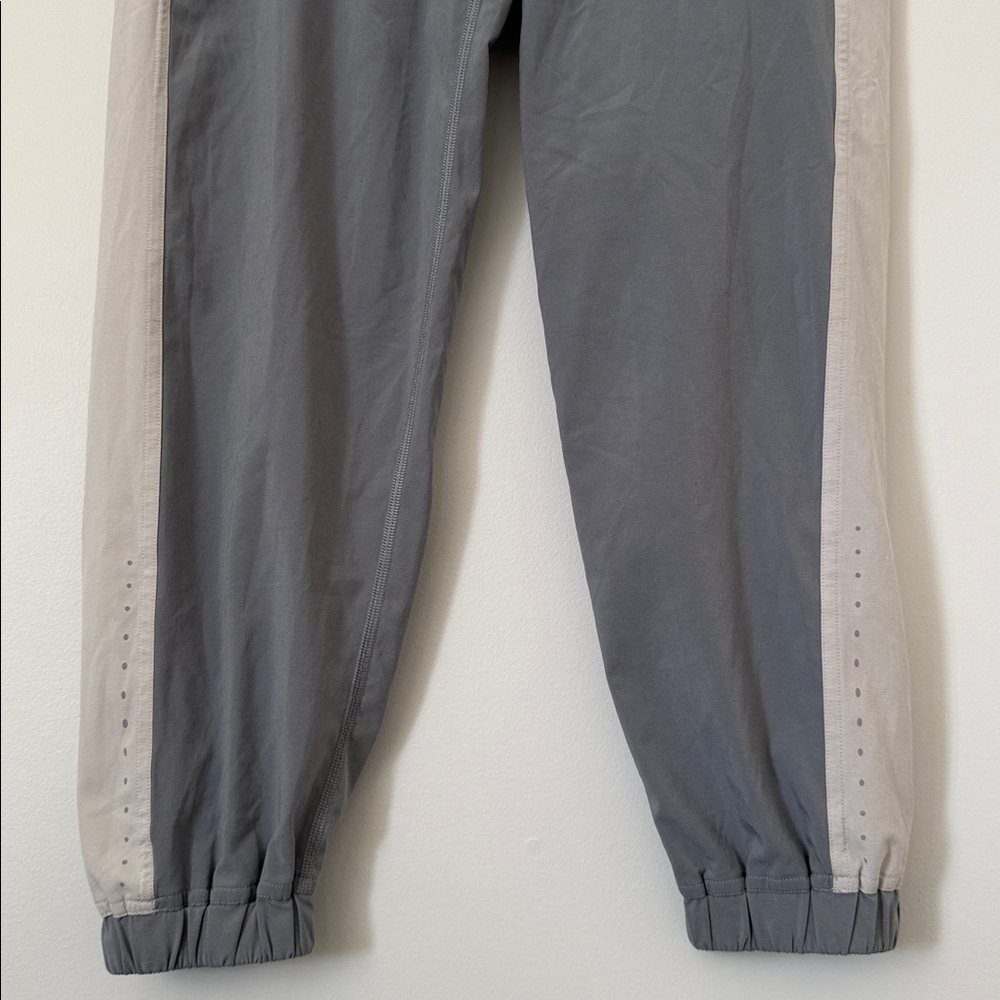 Lululemon Adapted State High-Rise Jogger - Picture 4 of 9